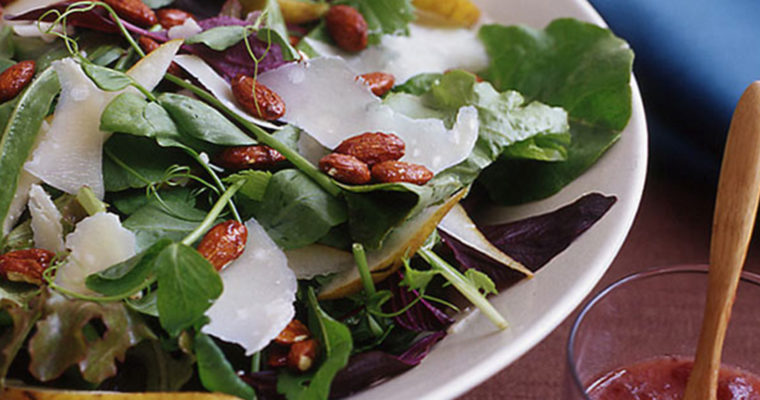 Salade aux épinards et aux poires