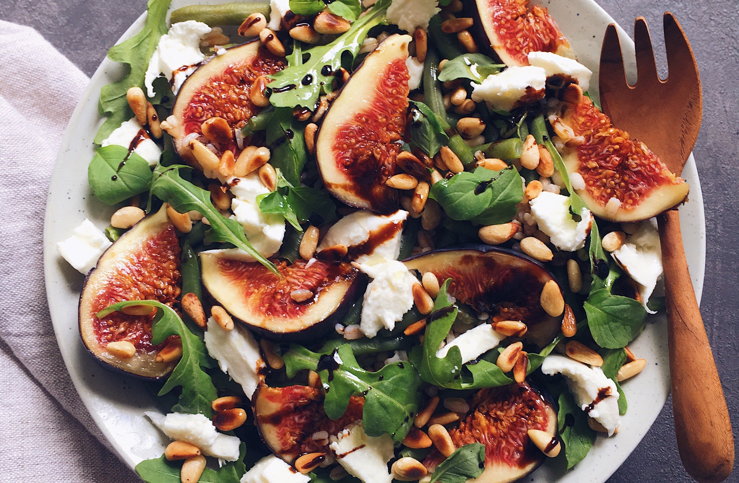 Salade croustillante figues-mozza